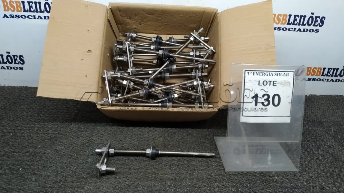 LOTE 130 - 01 CAIXA COM PARAFUSOS DE FIXAÇÃO METÁLICO M10 X 250MM AÇO INOX.  (NO ESTADO) ATENÇÃO! FAZER A VISITAÇÃO ANTES DE ARREMATAR, NÃO SABEMOS SE FUNCIONA, LEILÃO NÃO TEM GARANTIA E NEM DEVOLUÇÃO, SUJEITO A POSSÍVEIS AVARIAS VISÍVEIS/OCULTAS E/OU AUSÊNCIA DE COMPONENTES.