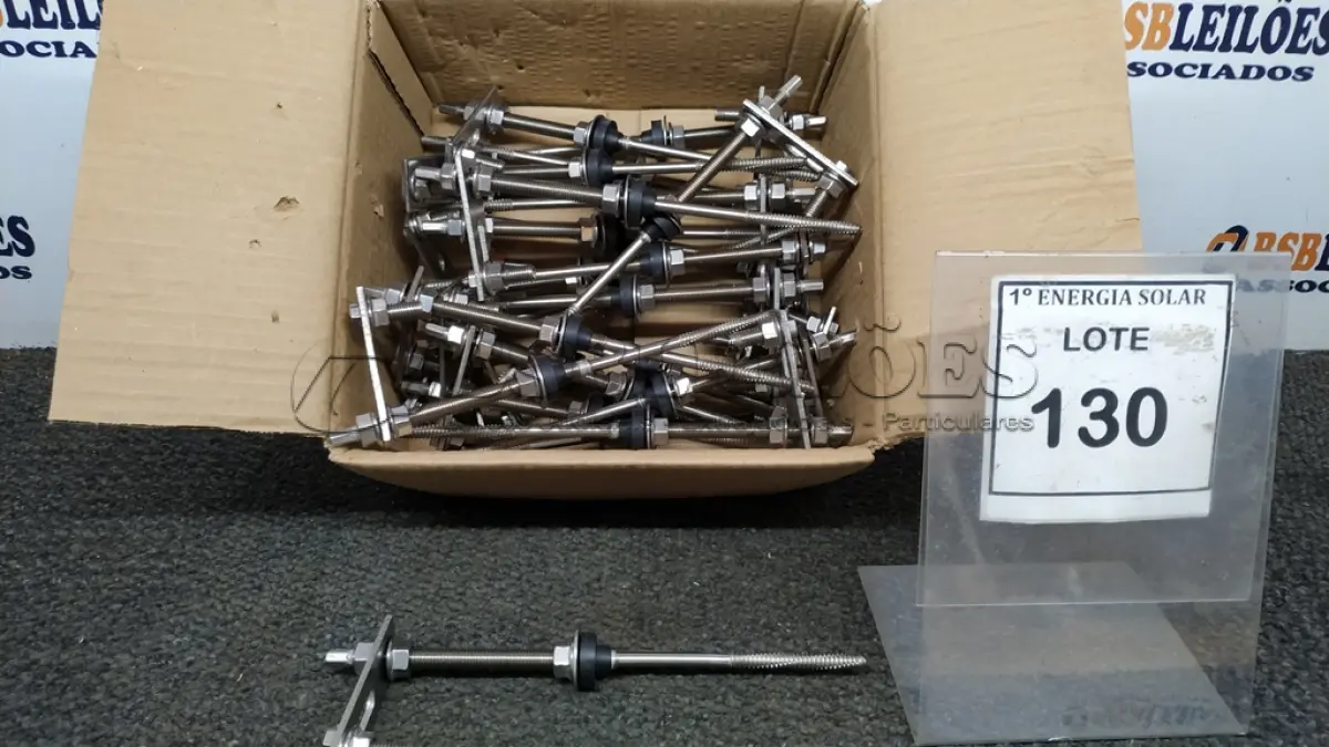 LOTE 130 - 01 CAIXA COM PARAFUSOS DE FIXAÇÃO METÁLICO M10 X 250MM AÇO INOX.  (NO ESTADO) ATENÇÃO! FAZER A VISITAÇÃO ANTES DE ARREMATAR, NÃO SABEMOS SE FUNCIONA, LEILÃO NÃO TEM GARANTIA E NEM DEVOLUÇÃO, SUJEITO A POSSÍVEIS AVARIAS VISÍVEIS/OCULTAS E/OU AUSÊNCIA DE COMPONENTES.