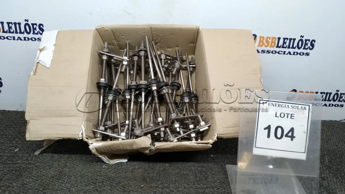 LOTE 104 - 01 CAIXA COM PARAFUSOS DE FIXAÇÃO METÁLICO M10 X 250MM AÇO INOX.  (NO ESTADO) ATENÇÃO! FAZER A VISITAÇÃO ANTES DE ARREMATAR, NÃO SABEMOS SE FUNCIONA, LEILÃO NÃO TEM GARANTIA E NEM DEVOLUÇÃO, SUJEITO A POSSÍVEIS AVARIAS VISÍVEIS/OCULTAS E/OU AUSÊNCIA DE COMPONENTES.