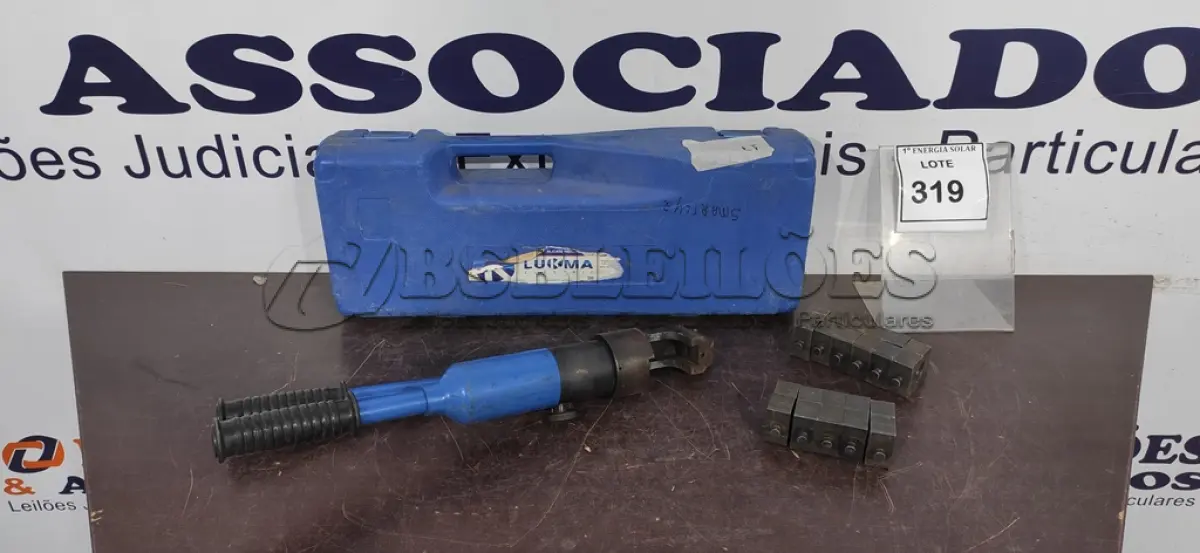 LOTE 319 - 01 ALICATE HIDRÁULICO DE PRENSA TERMINAL. (NO ESTADO) ATENÇÃO! FAZER A VISITAÇÃO ANTES DE ARREMATAR, NÃO SABEMOS SE FUNCIONA, LEILÃO NÃO TEM GARANTIA E NEM DEVOLUÇÃO, SUJEITO A POSSÍVEIS AVARIAS VISÍVEIS/OCULTAS E/OU AUSÊNCIA DE COMPONENTES.