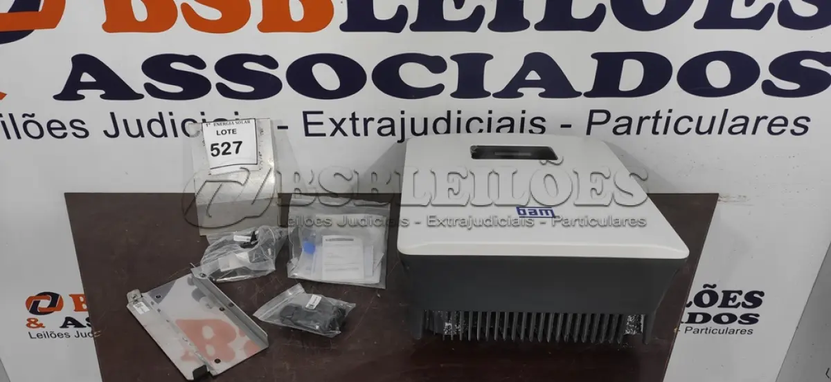 LOTE 527 - 01 INVERSOR SOLAR WEG SIW 200G M090 W0. (NO ESTADO) ATENÇÃO! FAZER A VISITAÇÃO ANTES DE ARREMATAR, NÃO SABEMOS SE FUNCIONA, LEILÃO NÃO TEM GARANTIA E NEM DEVOLUÇÃO, SUJEITO A POSSÍVEIS AVARIAS VISÍVEIS/OCULTAS