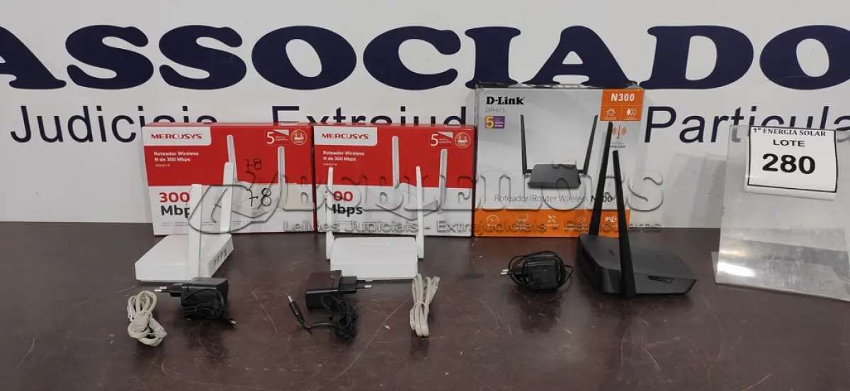 LOTE 280 - 03 ROTEADORES. (NO ESTADO) ATENÇÃO! FAZER A VISITAÇÃO ANTES DE ARREMATAR, NÃO SABEMOS SE FUNCIONA, LEILÃO NÃO TEM GARANTIA E NEM DEVOLUÇÃO, SUJEITO A POSSÍVEIS AVARIAS VISÍVEIS/OCULTAS E/OU AUSÊNCIA DE COMPONENTES.