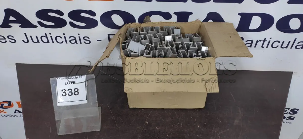 LOTE 338 - 01 CAIXA COM TERMINAIS FINAIS. (NO ESTADO) ATENÇÃO! FAZER A VISITAÇÃO ANTES DE ARREMATAR, NÃO SABEMOS SE FUNCIONA, LEILÃO NÃO TEM GARANTIA E NEM DEVOLUÇÃO, SUJEITO A POSSÍVEIS AVARIAS VISÍVEIS/OCULTAS E/OU AUSÊNCIA DE COMPONENTES.