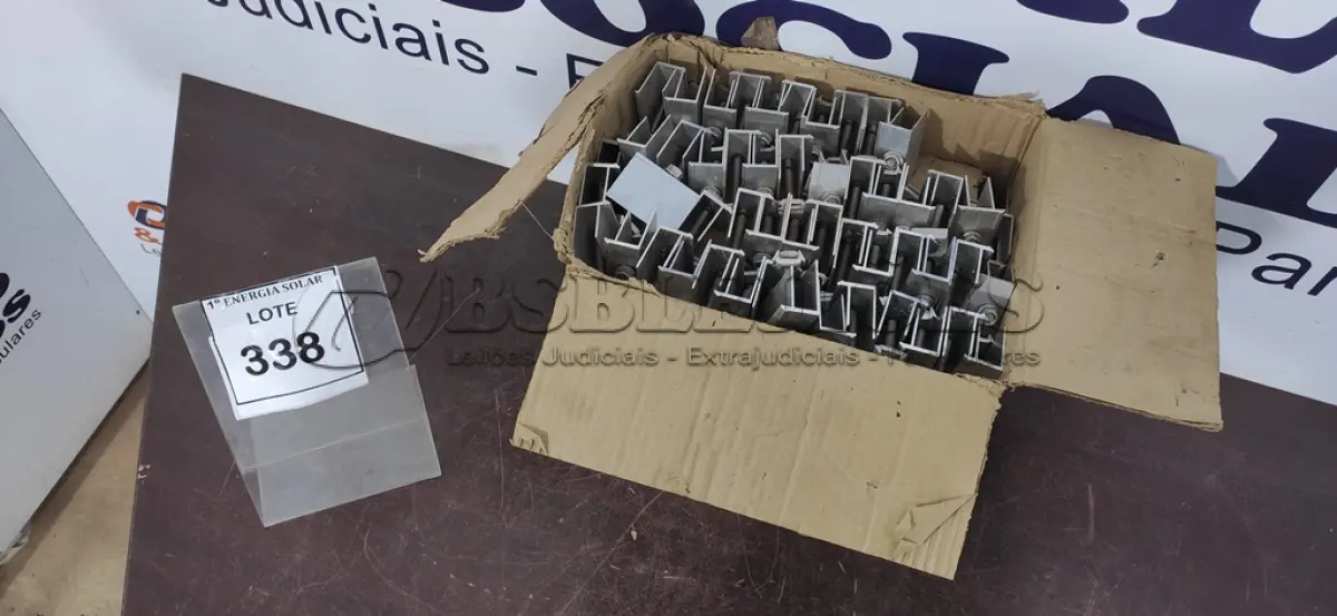 LOTE 338 - 01 CAIXA COM TERMINAIS FINAIS. (NO ESTADO) ATENÇÃO! FAZER A VISITAÇÃO ANTES DE ARREMATAR, NÃO SABEMOS SE FUNCIONA, LEILÃO NÃO TEM GARANTIA E NEM DEVOLUÇÃO, SUJEITO A POSSÍVEIS AVARIAS VISÍVEIS/OCULTAS E/OU AUSÊNCIA DE COMPONENTES.