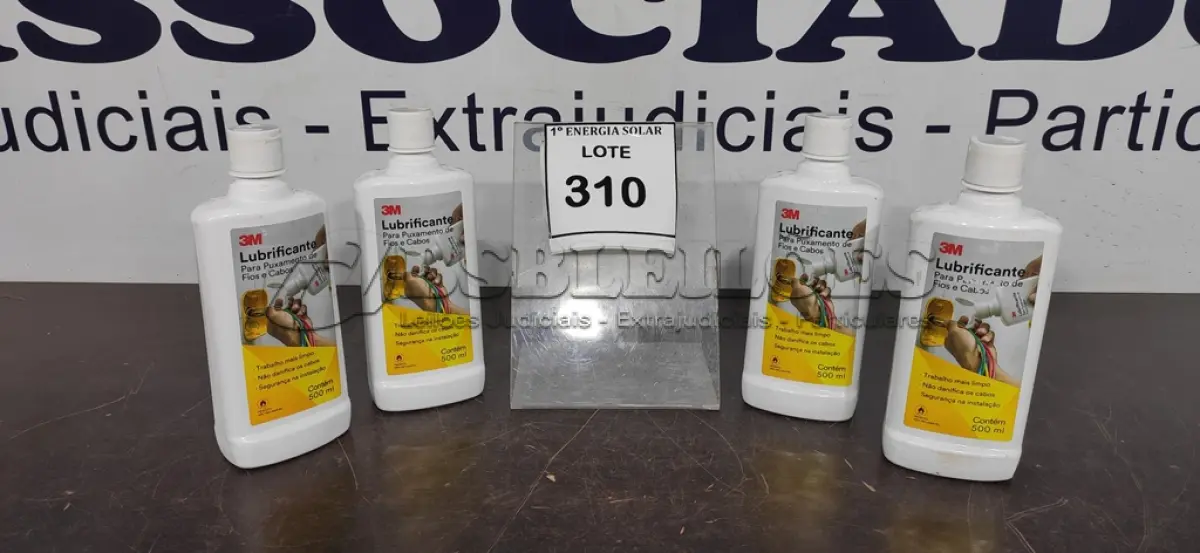 LOTE 310 - 04 LUBRIFICANTES PARA CABOS E FIOS MARCA 3M. (NO ESTADO) ATENÇÃO! FAZER A VISITAÇÃO ANTES DE ARREMATAR, NÃO SABEMOS SE FUNCIONA, LEILÃO NÃO TEM GARANTIA E NEM DEVOLUÇÃO, SUJEITO A POSSÍVEIS AVARIAS VISÍVEIS/OCULTAS E/OU AUSÊNCIA DE COMPONENTES.