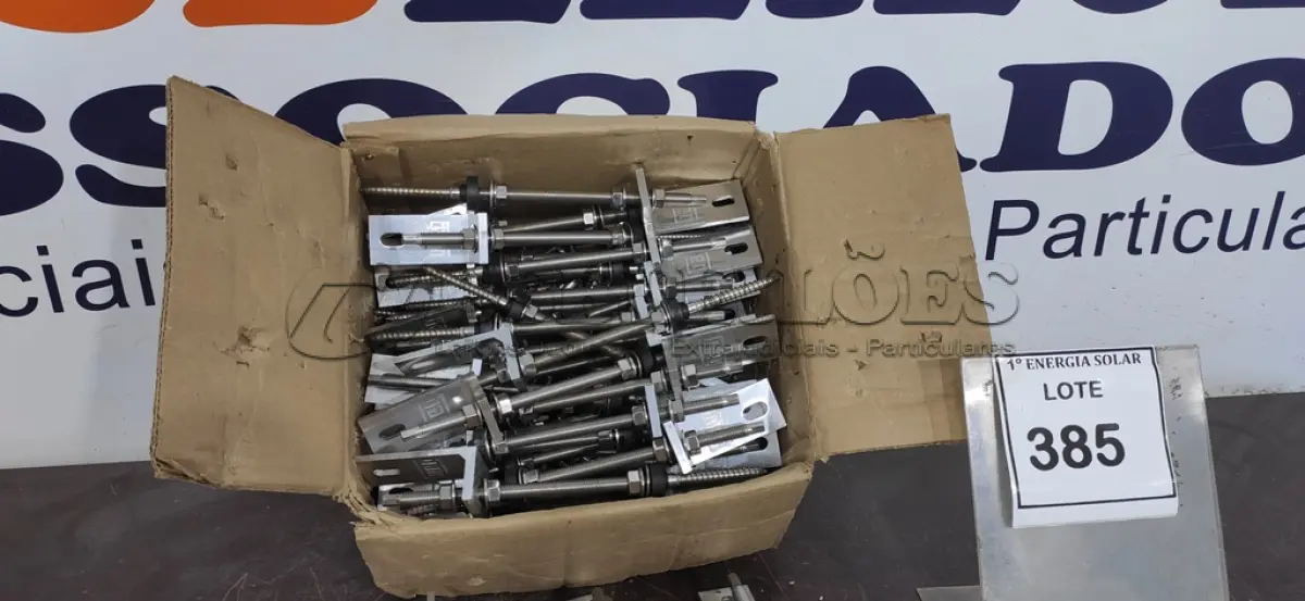 LOTE 385 - 01 CAIXA COM PARAFUSOS DE FIXAÇÃO METÁLICO M10 X 250MM AÇO INOX.  (NO ESTADO) ATENÇÃO! FAZER A VISITAÇÃO ANTES DE ARREMATAR, NÃO SABEMOS SE FUNCIONA, LEILÃO NÃO TEM GARANTIA E NEM DEVOLUÇÃO, SUJEITO A POSSÍVEIS AVARIAS VISÍVEIS/OCULTAS E/OU