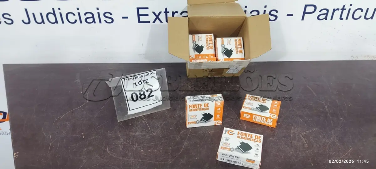 LOTE 082 - 09 FONTES DE ALIMENTAÇÃO 12V 1AH. (NO ESTADO) ATENÇÃO! FAZER A VISITAÇÃO ANTES DE ARREMATAR, NÃO SABEMOS SE FUNCIONA, LEILÃO NÃO TEM GARANTIA E NEM DEVOLUÇÃO, SUJEITO A POSSÍVEIS AVARIAS VISÍVEIS/OCULTAS E/OU AUSÊNCIA DE COMPONENTES.
