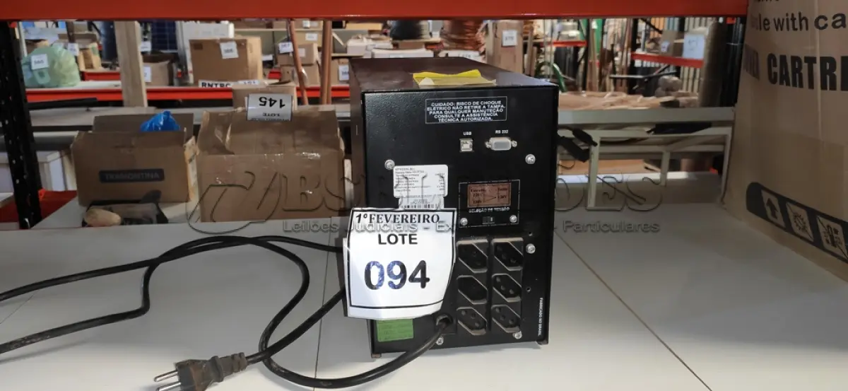 LOTE 094 - 01 NOBREAK MARCA SAFE SERVER 2KVA. (NO ESTADO) ATENÇÃO! FAZER A VISITAÇÃO ANTES DE ARREMATAR, NÃO SABEMOS SE FUNCIONA, LEILÃO NÃO TEM GARANTIA E NEM DEVOLUÇÃO, SUJEITO A POSSÍVEIS AVARIAS VISÍVEIS/OCULTAS E/OU AUSÊNCIA DE COMPONENTES.