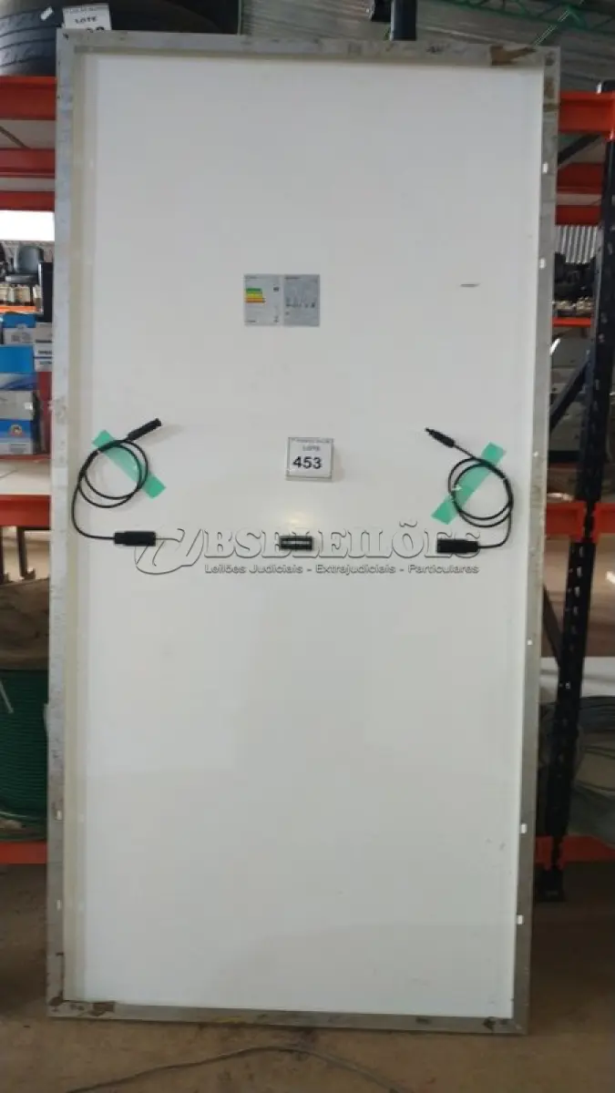 LOTE 453 - 01 MÓDULO SOLAR 445WATTS. (NO ESTADO) ATENÇÃO! FAZER A VISITAÇÃO ANTES DE ARREMATAR, NÃO SABEMOS SE FUNCIONA, LEILÃO NÃO TEM GARANTIA E NEM DEVOLUÇÃO, SUJEITO A POSSÍVEIS AVARIAS VISÍVEIS/OCULTAS E/OU
