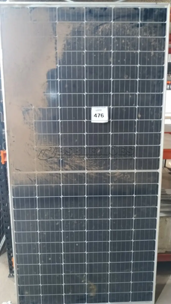 LOTE 476 - 01 MÓDULO SOLAR 340 WATTS. (NO ESTADO) ATENÇÃO! FAZER A VISITAÇÃO ANTES DE ARREMATAR, NÃO SABEMOS SE FUNCIONA, LEILÃO NÃO TEM GARANTIA E NEM DEVOLUÇÃO, SUJEITO A POSSÍVEIS AVARIAS VISÍVEIS/OCULTAS