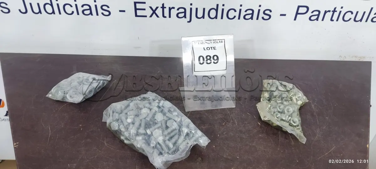 LOTE 089 - 01 CAIXA COM KIT FIXADOR ½. (NO ESTADO) ATENÇÃO! FAZER A VISITAÇÃO ANTES DE ARREMATAR, NÃO SABEMOS SE FUNCIONA, LEILÃO NÃO TEM GARANTIA E NEM DEVOLUÇÃO, SUJEITO A POSSÍVEIS AVARIAS VISÍVEIS/OCULTAS E/OU AUSÊNCIA DE COMPONENTES.