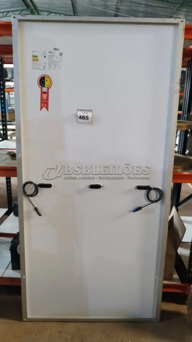 LOTE 465 - 01 MÓDULO SOLAR 405 WATTS. (NO ESTADO) ATENÇÃO! FAZER A VISITAÇÃO ANTES DE ARREMATAR, NÃO SABEMOS SE FUNCIONA, LEILÃO NÃO TEM GARANTIA E NEM DEVOLUÇÃO, SUJEITO A POSSÍVEIS AVARIAS VISÍVEIS/OCULTAS