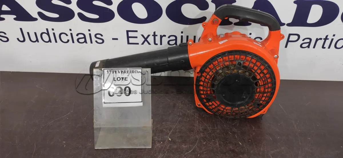 LOTE 090 - 01 SOPRADOR MODELO SV260S MOTOR 2T 26 CC. (NO ESTADO) ATENÇÃO! FAZER A VISITAÇÃO ANTES DE ARREMATAR, NÃO SABEMOS SE FUNCIONA, LEILÃO NÃO TEM GARANTIA E NEM DEVOLUÇÃO, SUJEITO A POSSÍVEIS AVARIAS VISÍVEIS/OCULTAS E/OU AUSÊNCIA DE COMPONENTES.