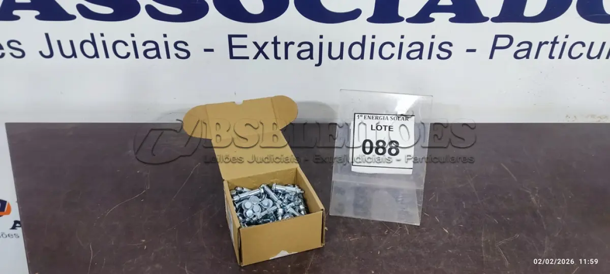 LOTE 088 - 01 CAIXA COM CHUMBADORES DE AÇO ZINCADOS COM PARAFUSO. (PARA BOLTS) (NO ESTADO) ATENÇÃO! FAZER A VISITAÇÃO ANTES DE ARREMATAR, NÃO SABEMOS SE FUNCIONA, LEILÃO NÃO TEM GARANTIA E NEM DEVOLUÇÃO, SUJEITO A POSSÍVEIS AVARIAS VISÍVEIS/OCULTAS E/OU AUSÊNCIA DE COMPONENTES.