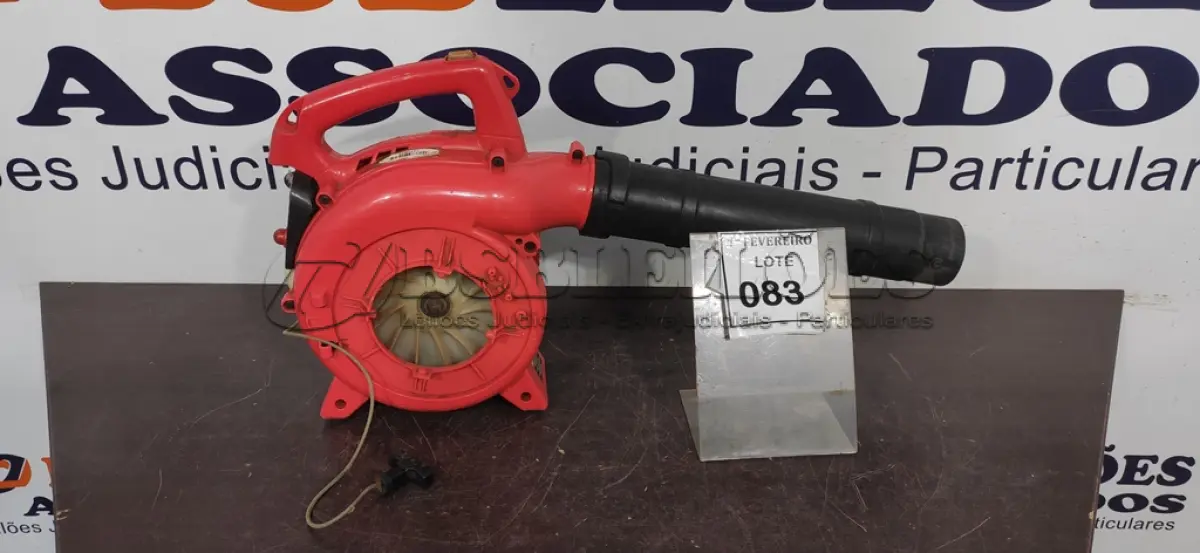 LOTE 083 - 01 SOPRADOR MODELO TB26G11 INCOMPLETO MARCA TOYAMA. (NO ESTADO) ATENÇÃO! FAZER A VISITAÇÃO ANTES DE ARREMATAR, NÃO SABEMOS SE FUNCIONA, LEILÃO NÃO TEM GARANTIA E NEM DEVOLUÇÃO, SUJEITO A POSSÍVEIS AVARIAS VISÍVEIS/OCULTAS E/OU AUSÊNCIA DE COMPONENTES.