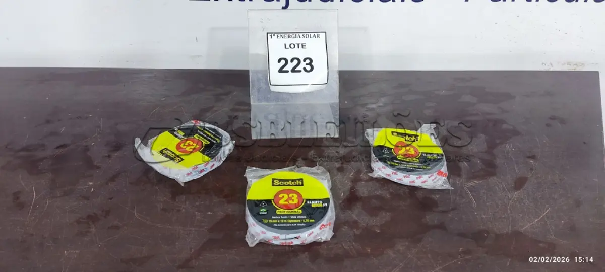LOTE 223 - 03 ROLOS DE FITA DE ALTA FUSÃO MARCA 3M. (NO ESTADO) ATENÇÃO! FAZER A VISITAÇÃO ANTES DE ARREMATAR, NÃO SABEMOS SE FUNCIONA, LEILÃO NÃO TEM GARANTIA E NEM DEVOLUÇÃO, SUJEITO A POSSÍVEIS AVARIAS VISÍVEIS/OCULTAS E/OU AUSÊNCIA DE COMPONENTES.