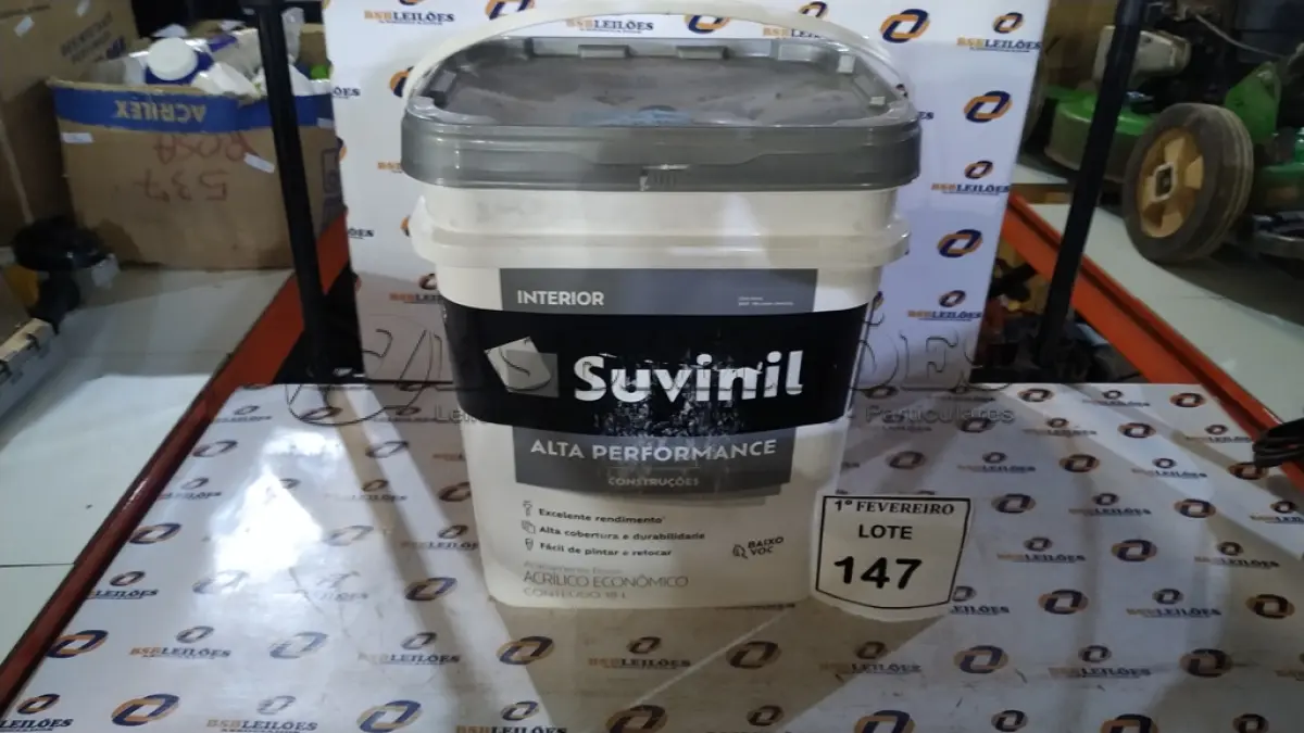 LOTE 147 - 01 BALDE DE TINTA ACRÍLICO ECONÔMICO INTERIOR 18L NA COR FOSCO BRANCO MARCA SUVINIL. (NO ESTADO) ATENÇÃO! FAZER A VISITAÇÃO ANTES DE ARREMATAR, NÃO SABEMOS SE FUNCIONA, LEILÃO NÃO TEM GARANTIA E NEM DEVOLUÇÃO, SUJEITO A POSSÍVEIS AVARIAS VISÍVEIS/OCULTAS E/OU AUSÊNCIA DE COMPONENTES.