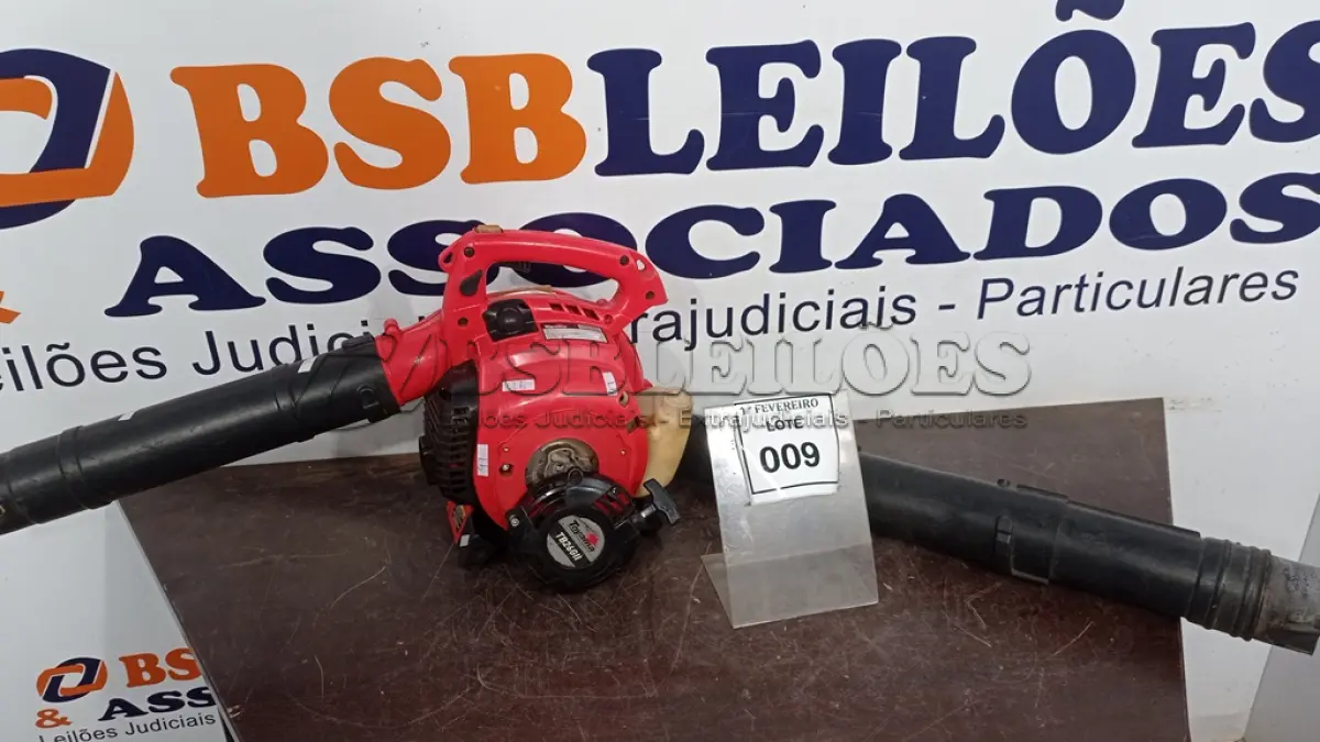 LOTE 009 - 01 SOPRADOR DE AR MARCA TOYAMA. (NO ESTADO) ATENÇÃO! FAZER A VISITAÇÃO ANTES DE ARREMATAR, NÃO SABEMOS SE FUNCIONA, LEILÃO NÃO TEM GARANTIA E NEM DEVOLUÇÃO, SUJEITO A POSSÍVEIS AVARIAS VISÍVEIS/OCULTAS E/OU AUSÊNCIA DE COMPONENTES.