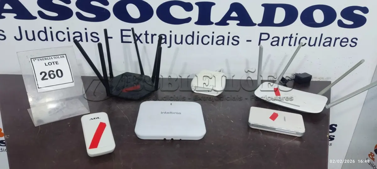 LOTE 260 - 01 LOTE COM ROTEADORES DIVERSOS. (NO ESTADO) ATENÇÃO! FAZER A VISITAÇÃO ANTES DE ARREMATAR, NÃO SABEMOS SE FUNCIONA, LEILÃO NÃO TEM GARANTIA E NEM DEVOLUÇÃO, SUJEITO A POSSÍVEIS AVARIAS VISÍVEIS/OCULTAS E/OU AUSÊNCIA DE COMPONENTES.