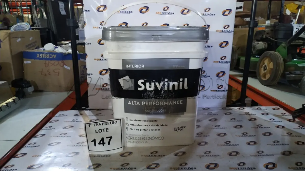 LOTE 147 - 01 BALDE DE TINTA ACRÍLICO ECONÔMICO INTERIOR 18L NA COR FOSCO BRANCO MARCA SUVINIL. (NO ESTADO) ATENÇÃO! FAZER A VISITAÇÃO ANTES DE ARREMATAR, NÃO SABEMOS SE FUNCIONA, LEILÃO NÃO TEM GARANTIA E NEM DEVOLUÇÃO, SUJEITO A POSSÍVEIS AVARIAS VISÍVEIS/OCULTAS E/OU AUSÊNCIA DE COMPONENTES.