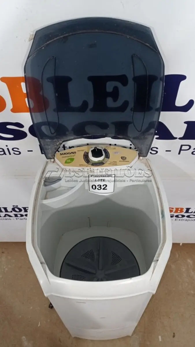 LOTE 032 - 01 TANQUINHO DE LAVAR 10KG 220V MARCA SUGGAR. (NO ESTADO) ATENÇÃO! FAZER A VISITAÇÃO ANTES DE ARREMATAR, NÃO SABEMOS SE FUNCIONA, LEILÃO NÃO TEM GARANTIA E NEM DEVOLUÇÃO, SUJEITO A POSSÍVEIS AVARIAS VISÍVEIS/OCULTAS E/OU AUSÊNCIA DE COMPONENTES.