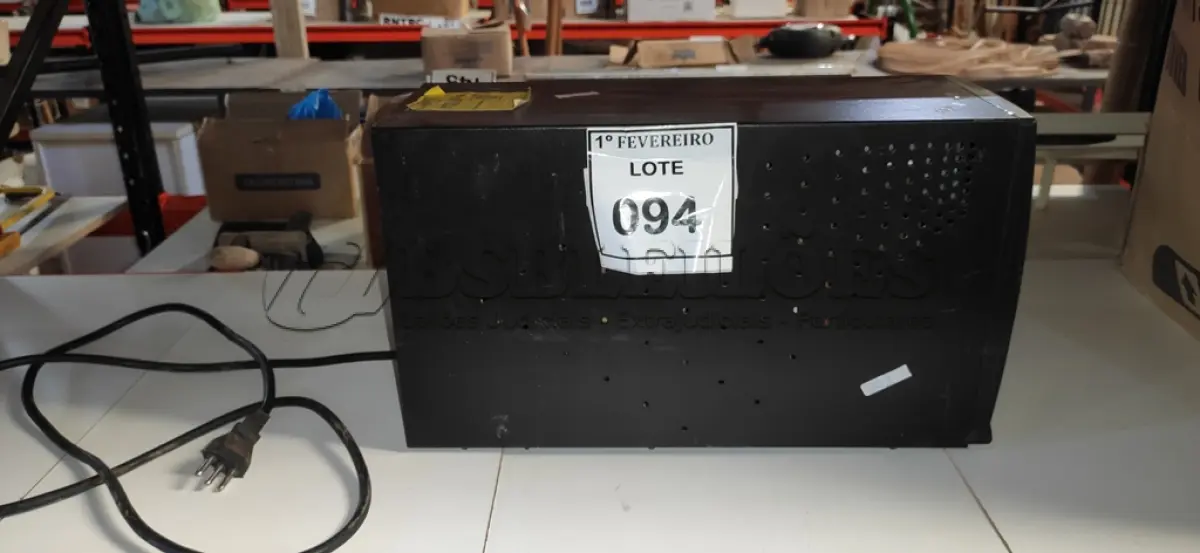 LOTE 094 - 01 NOBREAK MARCA SAFE SERVER 2KVA. (NO ESTADO) ATENÇÃO! FAZER A VISITAÇÃO ANTES DE ARREMATAR, NÃO SABEMOS SE FUNCIONA, LEILÃO NÃO TEM GARANTIA E NEM DEVOLUÇÃO, SUJEITO A POSSÍVEIS AVARIAS VISÍVEIS/OCULTAS E/OU AUSÊNCIA DE COMPONENTES.