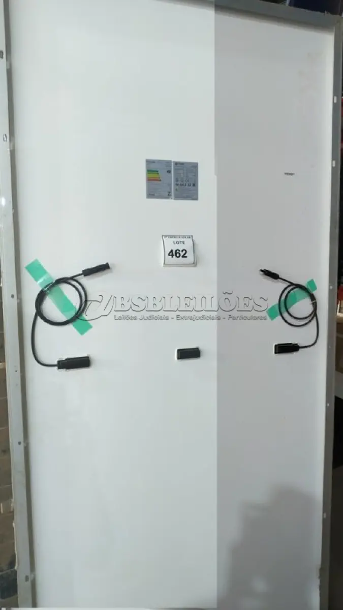 LOTE 462 - 01 MÓDULO SOLAR 445WATTS. (NO ESTADO) ATENÇÃO! FAZER A VISITAÇÃO ANTES DE ARREMATAR, NÃO SABEMOS SE FUNCIONA, LEILÃO NÃO TEM GARANTIA E NEM DEVOLUÇÃO, SUJEITO A POSSÍVEIS AVARIAS VISÍVEIS/OCULTAS E/OU