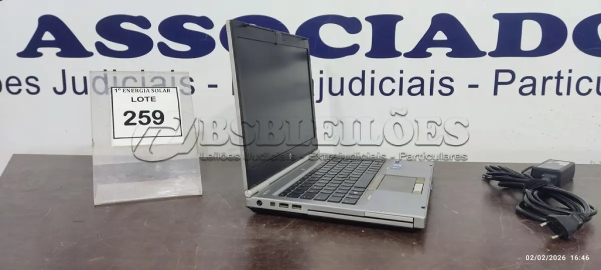 LOTE 259 - 01 NOTEBOOK HP COREI5 3 GERAÇÃO 4GB DE MEMÓRIA SSD 120GB COM FONTE. (NO ESTADO) ATENÇÃO! FAZER A VISITAÇÃO ANTES DE ARREMATAR, NÃO SABEMOS SE FUNCIONA, LEILÃO NÃO TEM GARANTIA E NEM DEVOLUÇÃO, SUJEITO A POSSÍVEIS AVARIAS VISÍVEIS/OCULTAS E/OU AUSÊNCIA DE COMPONENTES.