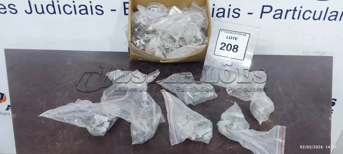 LOTE 208 - 01 LOTE COM TERMINAIS INTERMEDIÁRIOS FINAL ANTO. (NO ESTADO) ATENÇÃO! FAZER A VISITAÇÃO ANTES DE ARREMATAR, NÃO SABEMOS SE FUNCIONA, LEILÃO NÃO TEM GARANTIA E NEM DEVOLUÇÃO, SUJEITO A POSSÍVEIS AVARIAS VISÍVEIS/OCULTAS E/OU AUSÊNCIA DE COMPONENTES.
