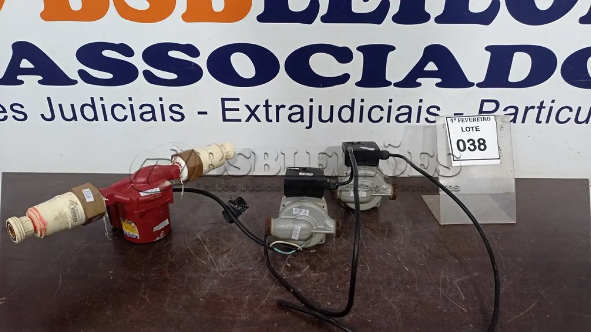 LOTE 038 - 03 BOMBAS DE PRESSURIZAÇÃO MARCAS DIVERSAS. (NO ESTADO) ATENÇÃO! FAZER A VISITAÇÃO ANTES DE ARREMATAR, NÃO SABEMOS SE FUNCIONA, LEILÃO NÃO TEM GARANTIA E NEM DEVOLUÇÃO, SUJEITO A POSSÍVEIS AVARIAS VISÍVEIS/OCULTAS E/OU AUSÊNCIA DE COMPONENTES.
