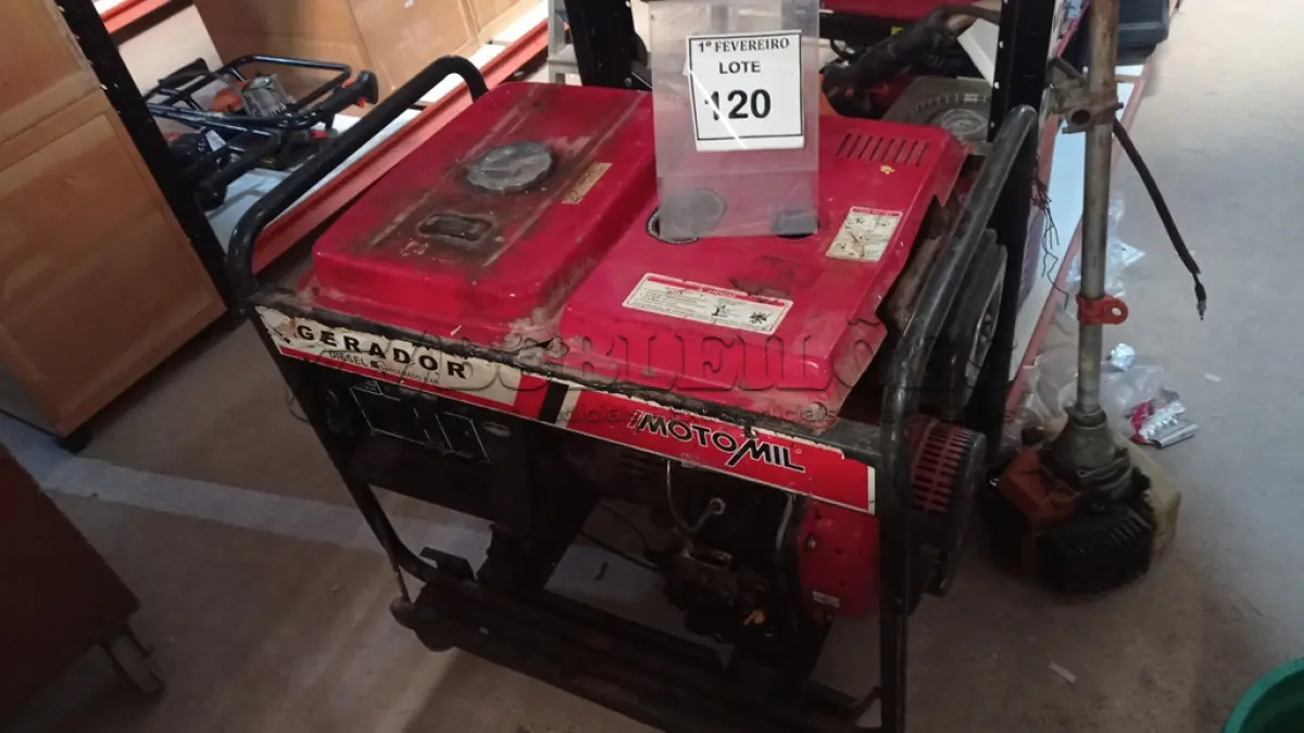 LOTE 120 - 01 GERADOR A DIESEL MODELO MDG5000CLE DE 5.000KVA. (NO ESTADO) ATENÇÃO! FAZER A VISITAÇÃO ANTES DE ARREMATAR, NÃO SABEMOS SE FUNCIONA, LEILÃO NÃO TEM GARANTIA E NEM DEVOLUÇÃO, SUJEITO A POSSÍVEIS AVARIAS VISÍVEIS/OCULTAS E/OU AUSÊNCIA DE COMPONENTES.