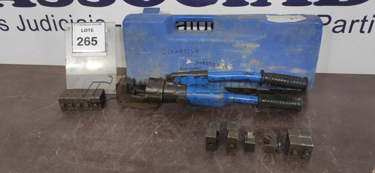 LOTE 265 - 01 ALICATE HIDRÁULICO DE PRENSA TERMINAL. (NO ESTADO) ATENÇÃO! FAZER A VISITAÇÃO ANTES DE ARREMATAR, NÃO SABEMOS SE FUNCIONA, LEILÃO NÃO TEM GARANTIA E NEM DEVOLUÇÃO, SUJEITO A POSSÍVEIS AVARIAS VISÍVEIS/OCULTAS E/OU AUSÊNCIA DE COMPONENTES.