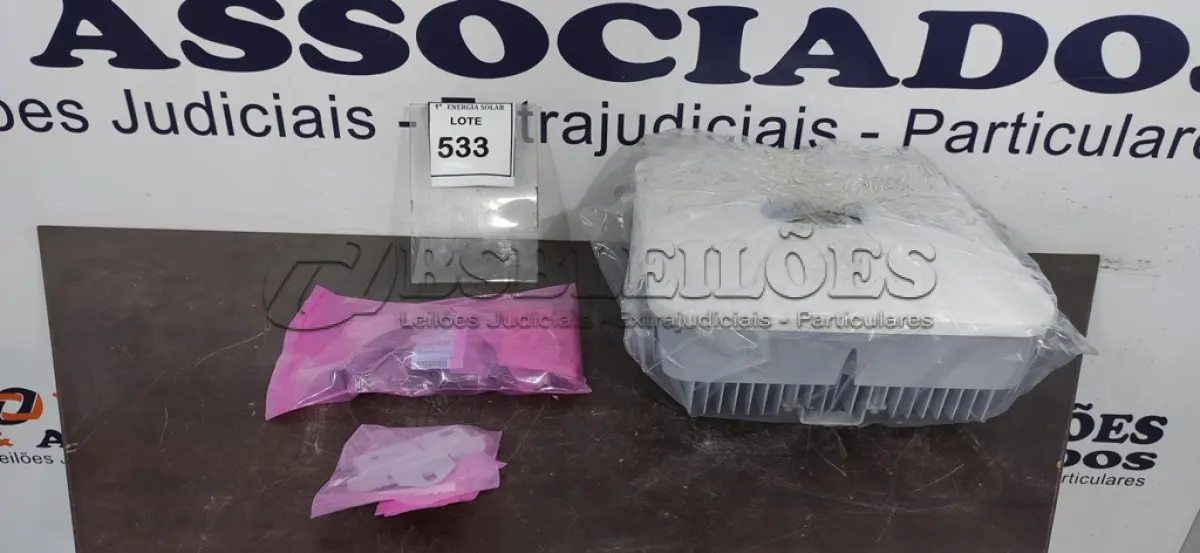 LOTE 533 - 01 INVERSOR SOLAR INVERT SIW300H M020. (NO ESTADO) ATENÇÃO! FAZER A VISITAÇÃO ANTES DE ARREMATAR, NÃO SABEMOS SE FUNCIONA, LEILÃO NÃO TEM GARANTIA E NEM DEVOLUÇÃO, SUJEITO A POSSÍVEIS AVARIAS VISÍVEIS/OCULTAS