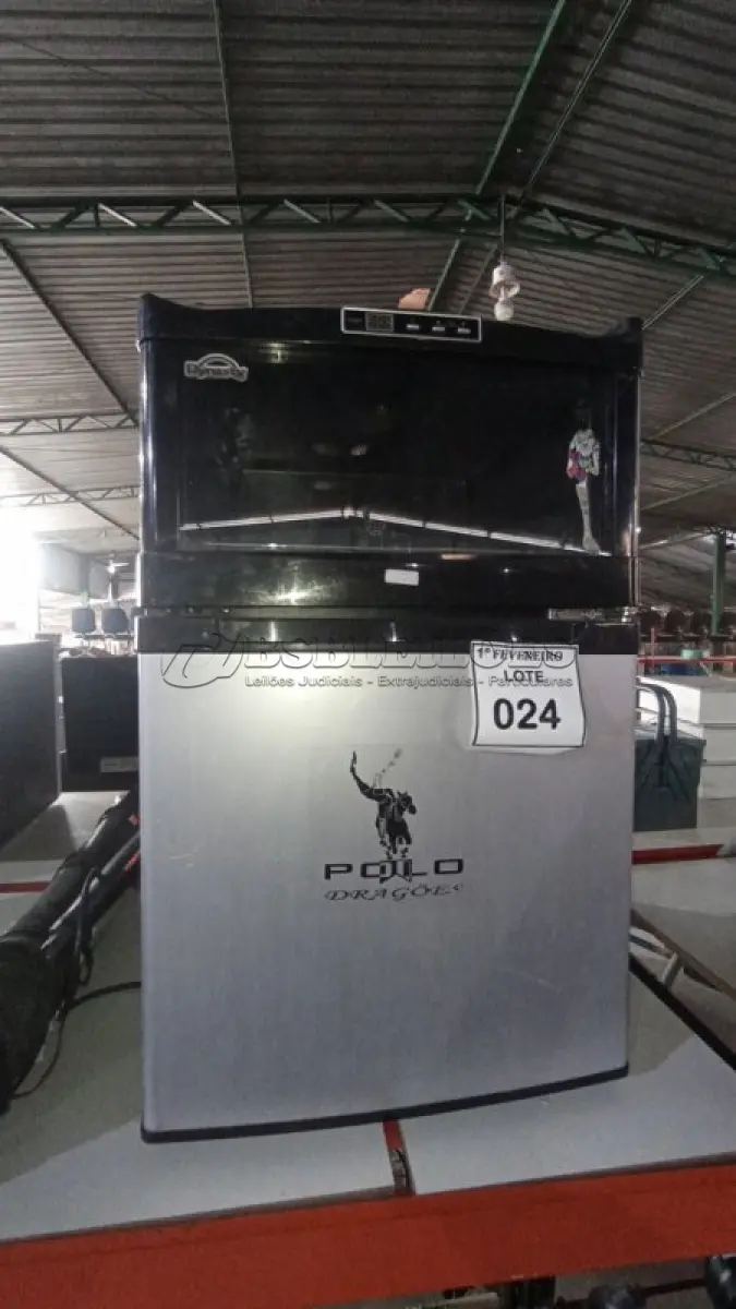 LOTE 024 - 01 FRIGOBAR 220V MARCA DYNASTY. (NO ESTADO) ATENÇÃO! FAZER A VISITAÇÃO ANTES DE ARREMATAR, NÃO SABEMOS SE FUNCIONA, LEILÃO NÃO TEM GARANTIA E NEM DEVOLUÇÃO, SUJEITO A POSSÍVEIS AVARIAS VISÍVEIS/OCULTAS E/OU AUSÊNCIA DE COMPONENTES.
