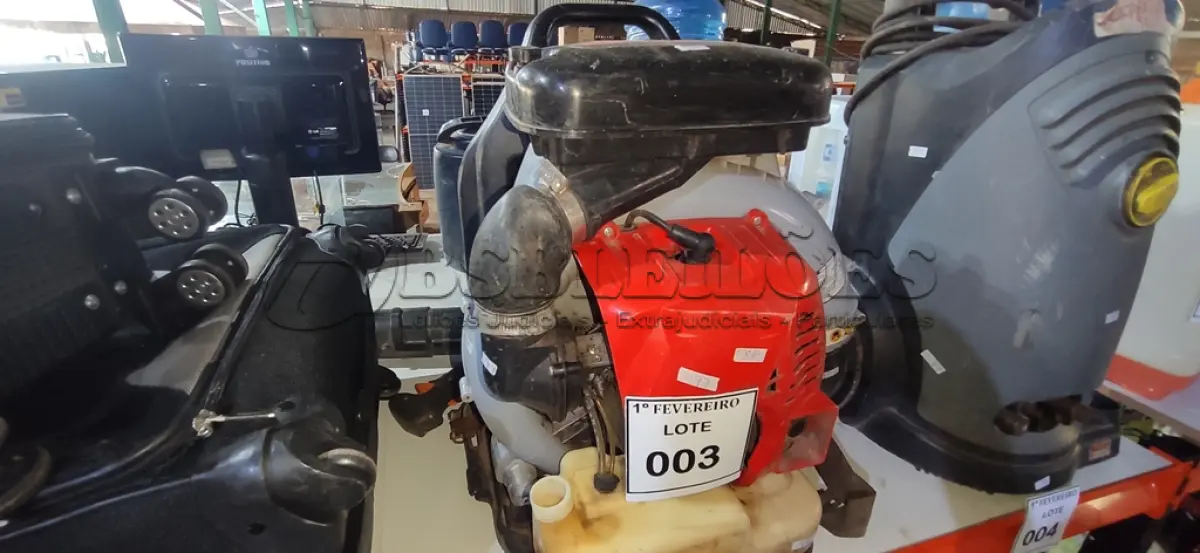 LOTE 003 - 01 SOPRADOR MARCA KAWASHIMA INCOMPLETO. (NO ESTADO) ATENÇÃO! FAZER A VISITAÇÃO ANTES DE ARREMATAR, NÃO SABEMOS SE FUNCIONA, LEILÃO NÃO TEM GARANTIA E NEM DEVOLUÇÃO, SUJEITO A POSSÍVEIS AVARIAS VISÍVEIS/OCULTAS E/OU AUSÊNCIA DE COMPONENTES.