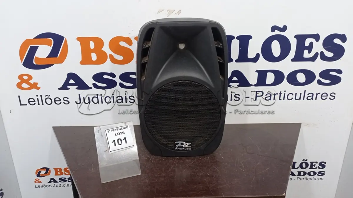 LOTE 101 - 01 CAIXA DE SOM MARCA PZ PRO ÁUDIO. (SEM USO) (NO ESTADO) ATENÇÃO! FAZER A VISITAÇÃO ANTES DE ARREMATAR, NÃO SABEMOS SE FUNCIONA. LEILÃO NÃO TEM GARANTIA E NEM DEVOLUÇÃO, SUJEITO A POSSÍVEIS AVARIAS VISÍVEIS/OCULTAS E/OU AUSÊNCIA DE COMPONENTES.