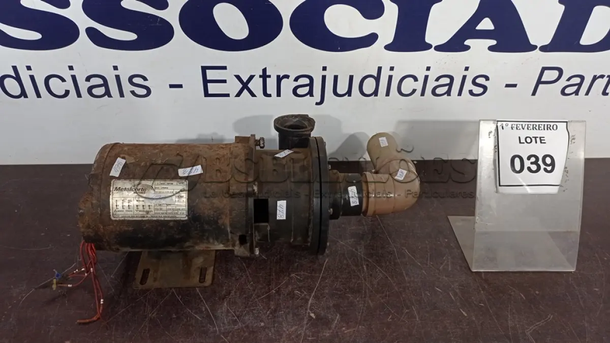 LOTE 039 - 01 BOMBA PARA HIDROMASSAGEM. (NO ESTADO) ATENÇÃO! FAZER A VISITAÇÃO ANTES DE ARREMATAR, NÃO SABEMOS SE FUNCIONA, LEILÃO NÃO TEM GARANTIA E NEM DEVOLUÇÃO, SUJEITO A POSSÍVEIS AVARIAS VISÍVEIS/OCULTAS E/OU AUSÊNCIA DE COMPONENTES.