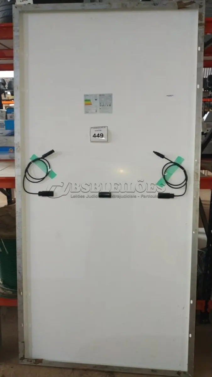 LOTE 449 - 01 MÓDULO SOLAR 445WATTS. (NO ESTADO) ATENÇÃO! FAZER A VISITAÇÃO ANTES DE ARREMATAR, NÃO SABEMOS SE FUNCIONA, LEILÃO NÃO TEM GARANTIA E NEM DEVOLUÇÃO, SUJEITO A POSSÍVEIS AVARIAS VISÍVEIS/OCULTAS E/OU
