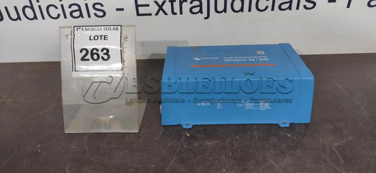 LOTE 263 - 01 PURE SINEWAVER INVERTER PHOENIX 24]800.  (NO ESTADO) ATENÇÃO! FAZER A VISITAÇÃO ANTES DE ARREMATAR, NÃO SABEMOS SE FUNCIONA, LEILÃO NÃO TEM GARANTIA E NEM DEVOLUÇÃO, SUJEITO A POSSÍVEIS AVARIAS VISÍVEIS/OCULTAS E/OU AUSÊNCIA DE COMPONENTES.