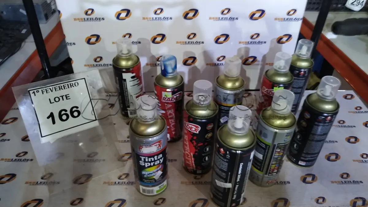 LOTE 166 - 10 TINTAS SPRAY PARA USO ARTÍSTICO MARCA RADEX CORES DIVERSAS. (NO ESTADO) ATENÇÃO! FAZER A VISITAÇÃO ANTES DE ARREMATAR, NÃO SABEMOS SE FUNCIONA, LEILÃO NÃO TEM GARANTIA E NEM DEVOLUÇÃO, SUJEITO A POSSÍVEIS AVARIAS VISÍVEIS/OCULTAS E/OU AUSÊNCIA DE COMPONENTES.