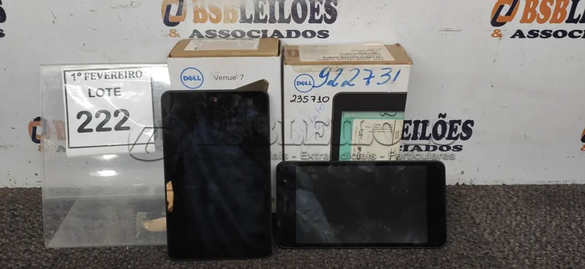 LOTE 222 - 02 TABLETS MARCA DELL SEM CARREGADORES. (NO ESTADO) ATENÇÃO! FAZER A VISITAÇÃO ANTES DE ARREMATAR, NÃO SABEMOS SE FUNCIONA, LEILÃO NÃO TEM GARANTIA E NEM DEVOLUÇÃO, SUJEITO A POSSÍVEIS AVARIAS VISÍVEIS/OCULTAS E/OU AUSÊNCIA DE COMPONENTES.