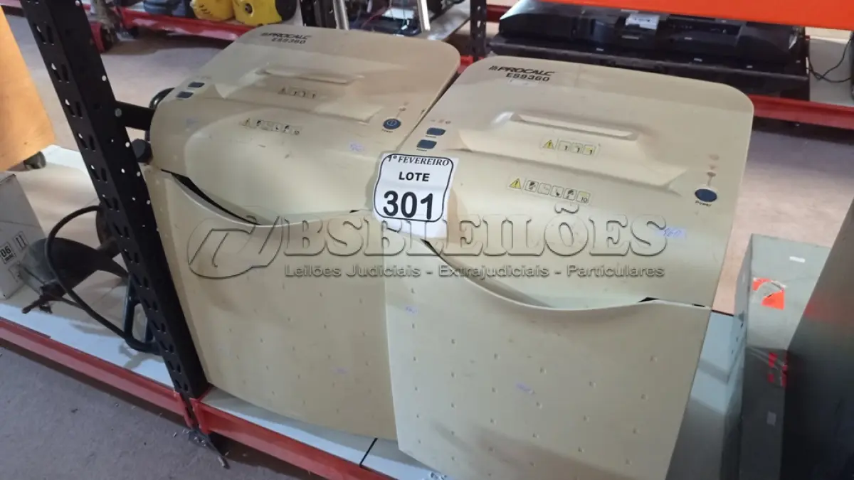 LOTE 301 - 02 FRAGMENTADORAS DE PAPEL MODELO ES9360 MARCA PROCALC. (NO ESTADO) ATENÇÃO! FAZER A VISITAÇÃO ANTES DE ARREMATAR, NÃO SABEMOS SE FUNCIONA, LEILÃO NÃO TEM GARANTIA E NEM DEVOLUÇÃO, SUJEITO A POSSÍVEIS AVARIAS VISÍVEIS/OCULTAS E/OU AUSÊNCIA DE COMPONENTES.
