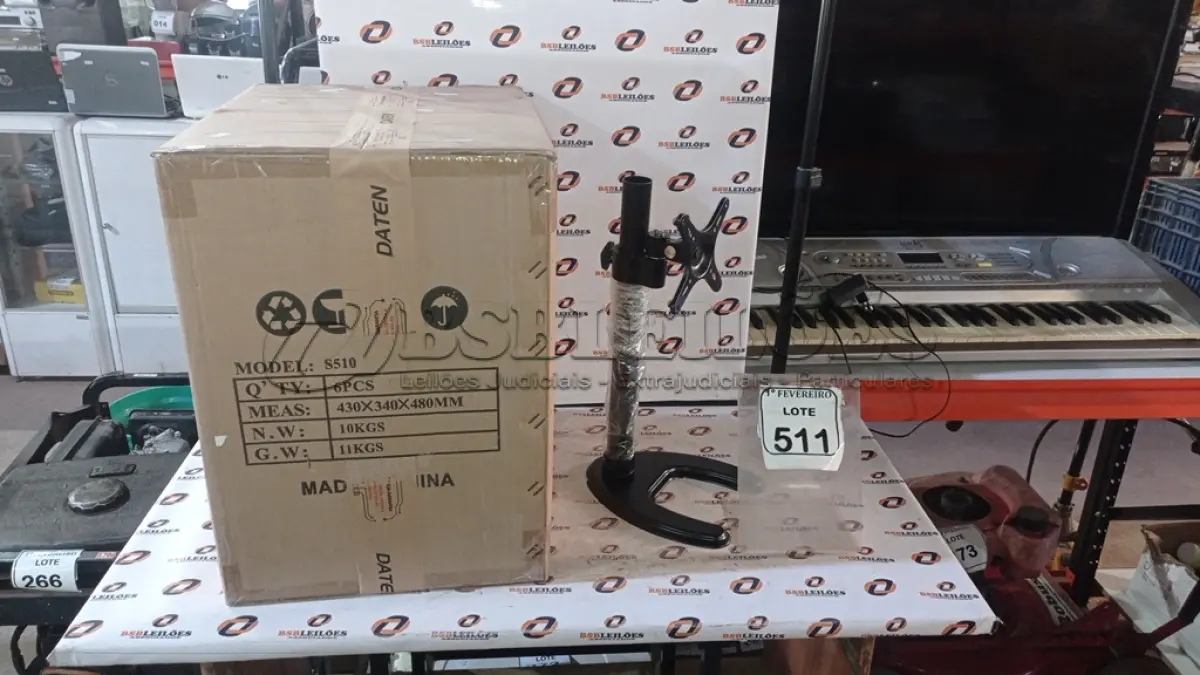 LOTE 511 - 01 CAIXA COM 06 SUPORTES PARA MONITORES MARCA DATEN. (NO ESTADO) ATENÇÃO! FAZER A VISITAÇÃO ANTES DE ARREMATAR, NÃO SABEMOS SE FUNCIONA, LEILÃO NÃO TEM GARANTIA E NEM DEVOLUÇÃO, SUJEITO A POSSÍVEIS AVARIAS VISÍVEIS/OCULTAS E/OU AUSÊNCIA DE COMPONENTES.