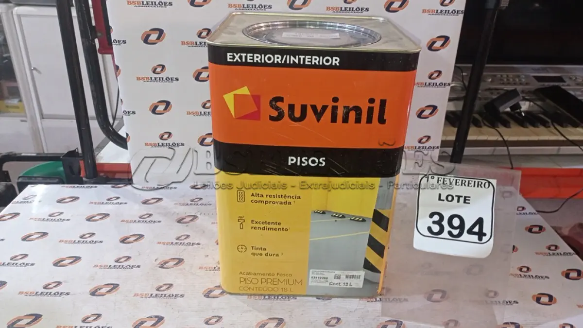 LOTE 394 - 01 LATA DE TINTA PARA PISOS EXTERIOR E INTERIOR COM 18L NA COR FOSCO CINZA ESCURO MARCA SUVINIL. (NO ESTADO) ATENÇÃO! FAZER A VISITAÇÃO ANTES DE ARREMATAR, NÃO SABEMOS SE FUNCIONA, LEILÃO NÃO TEM GARANTIA E NEM DEVOLUÇÃO, SUJEITO A POSSÍVEIS AVARIAS VISÍVEIS/OCULTAS E/OU AUSÊNCIA DE COMPONENTES.