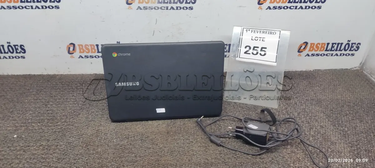 LOTE 255 - 01 NOTEBOOK 16GB MEMÓRIA 2GB LINHA CONNECT MARCA SAMSUNG COM FONTE. (NO ESTADO) ATENÇÃO! TELA DE 11.6’’ FAZER A VISITAÇÃO ANTES DE ARREMATAR, NÃO SABEMOS SE FUNCIONA, LEILÃO NÃO TEM GARANTIA E NEM DEVOLUÇÃO, SUJEITO A POSSÍVEIS AVARIAS VISÍVEIS/OCULTAS E/OU AUSÊNCIA DE COMPONENTES.