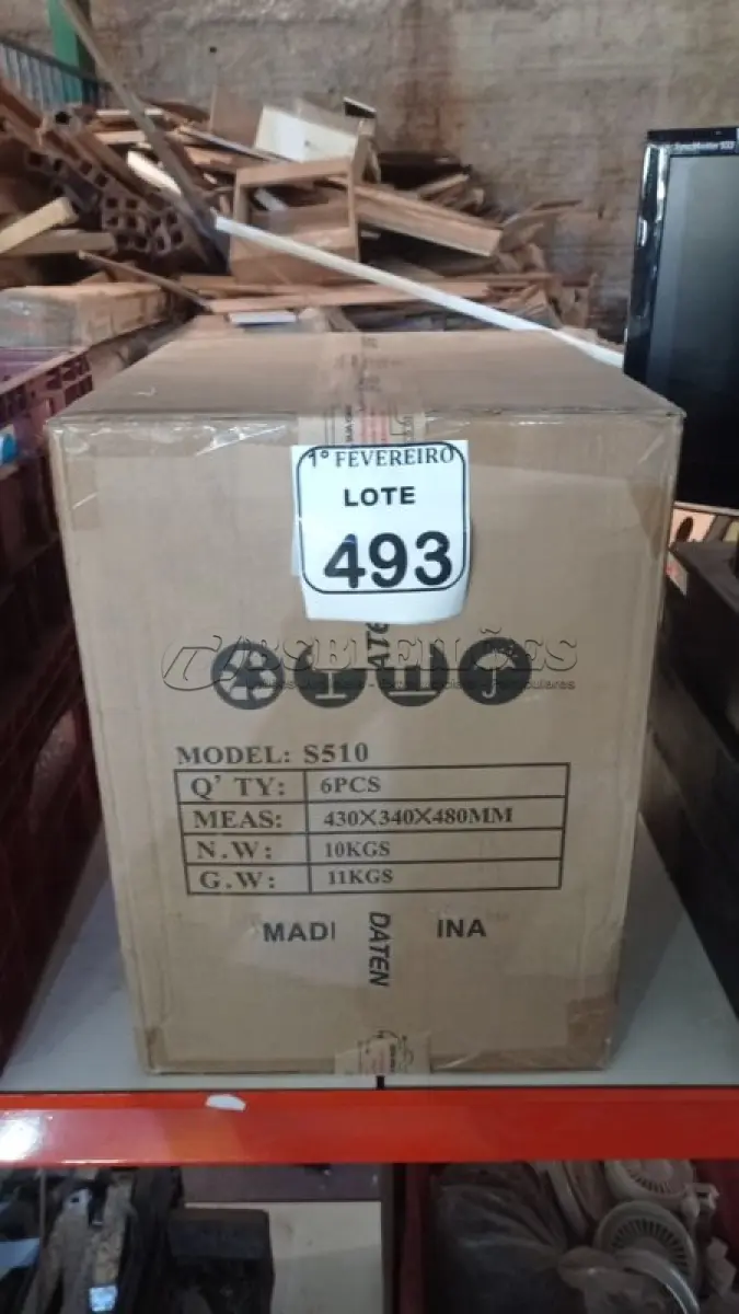 LOTE 493 - 01 CAIXA COM 06 SUPORTES PARA MONITORES MARCA DATEN. (NO ESTADO) ATENÇÃO! FAZER A VISITAÇÃO ANTES DE ARREMATAR, NÃO SABEMOS SE FUNCIONA, LEILÃO NÃO TEM GARANTIA E NEM DEVOLUÇÃO, SUJEITO A POSSÍVEIS AVARIAS VISÍVEIS/OCULTAS E/OU AUSÊNCIA DE COMPONENTES.