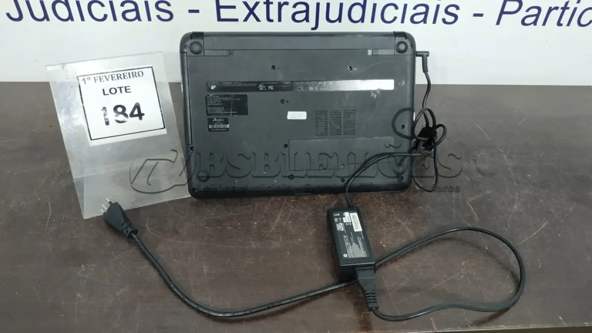 LOTE 184 - 01 NOTEBOOK MARCA HP COM FONTE. (NO ESTADO) ATENÇÃO! FAZER A VISITAÇÃO ANTES DE ARREMATAR, NÃO SABEMOS SE FUNCIONA, LEILÃO NÃO TEM GARANTIA E NEM DEVOLUÇÃO, SUJEITO A POSSÍVEIS AVARIAS VISÍVEIS/OCULTAS E/OU AUSÊNCIA DE COMPONENTES.