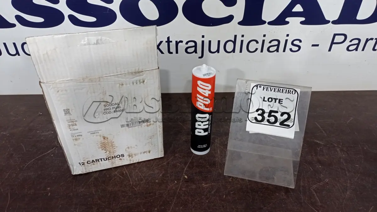 LOTE 352 - 01 CAIXA COM 12 PU 40 ADESIVO/SELANTE DE 230ML MARCA PRO. (NO ESTADO) ATENÇÃO! FAZER A VISITAÇÃO ANTES DE ARREMATAR, NÃO SABEMOS SE FUNCIONA, LEILÃO NÃO TEM GARANTIA E NEM DEVOLUÇÃO, SUJEITO A POSSÍVEIS AVARIAS VISÍVEIS/OCULTAS E/OU AUSÊNCIA DE COMPONENTES.