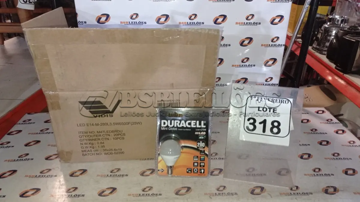 LOTE 318 - 01 LOTE COM 20 LÂMPADAS LED MINI GLOBO 25W FOSCO LUZ BRANCA MARCA DURACELL. (NO ESTADO) ATENÇÃO! FAZER A VISITAÇÃO ANTES DE ARREMATAR, NÃO SABEMOS SE FUNCIONA, LEILÃO NÃO TEM GARANTIA E NEM DEVOLUÇÃO, SUJEITO A POSSÍVEIS AVARIAS VISÍVEIS/OCULTAS E/OU AUSÊNCIA DE COMPONENTES.