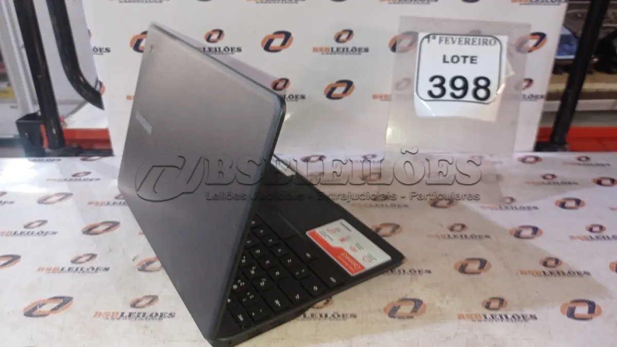 LOTE 398 - 01 NOTEBOOK 16GB MEMÓRIA 2GB LINHA CONNECT MARCA SAMSUNG SEM FONTE. (NO ESTADO) ATENÇÃO! FAZER A VISITAÇÃO ANTES DE ARREMATAR, NÃO SABEMOS SE FUNCIONA, LEILÃO NÃO TEM GARANTIA E NEM DEVOLUÇÃO, SUJEITO A POSSÍVEIS AVARIAS VISÍVEIS/OCULTAS E/OU AUSÊNCIA DE COMPONENTES.